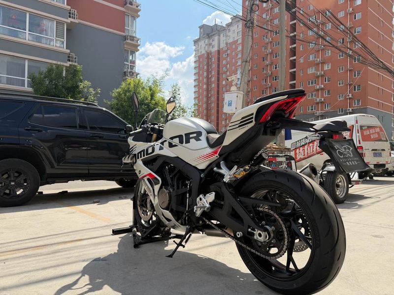 二手QJMOTOR赛800