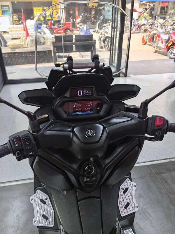 二手雅马哈XMAX