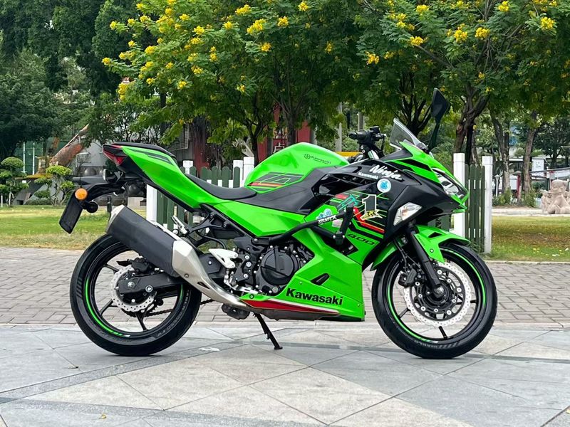 二手川崎Ninja 400
