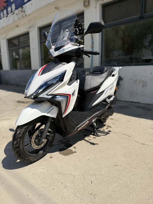 二手新大洲本田裂行 RX125Fi