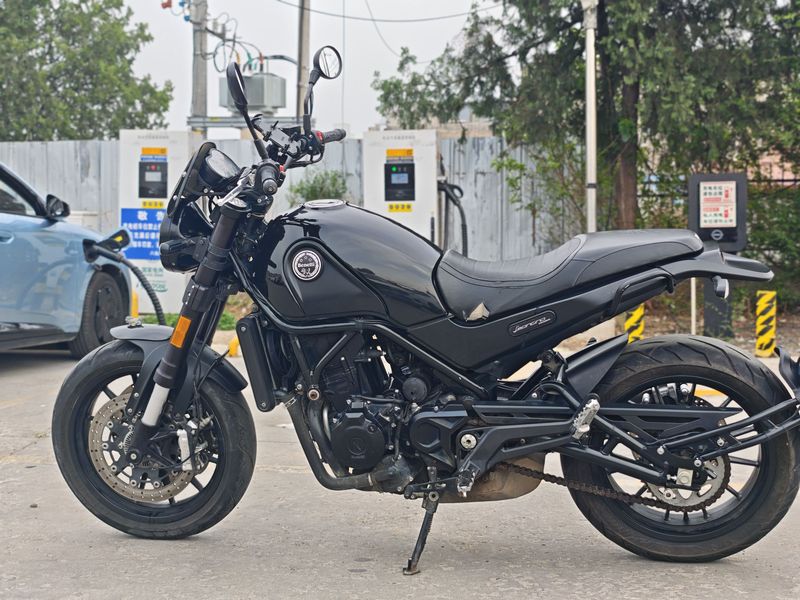 二手贝纳利幼狮 Leoncino 500