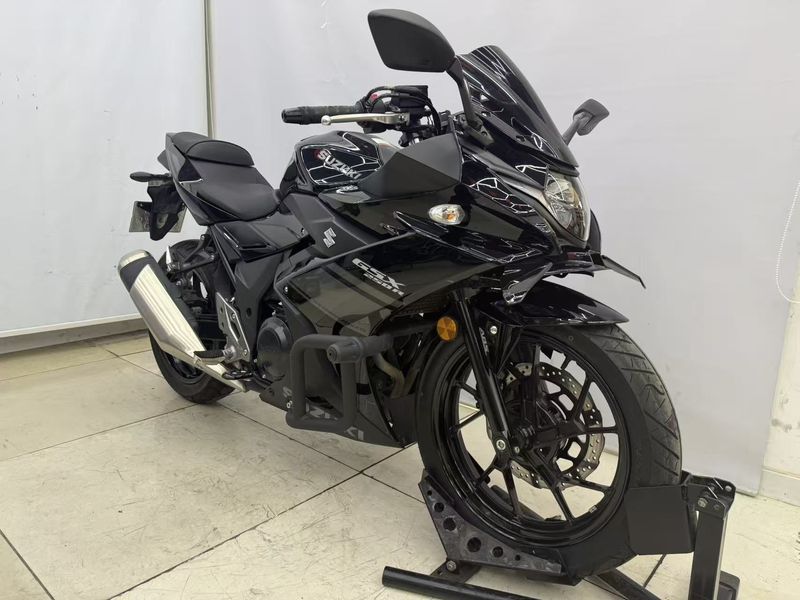 二手豪爵铃木GSX250R