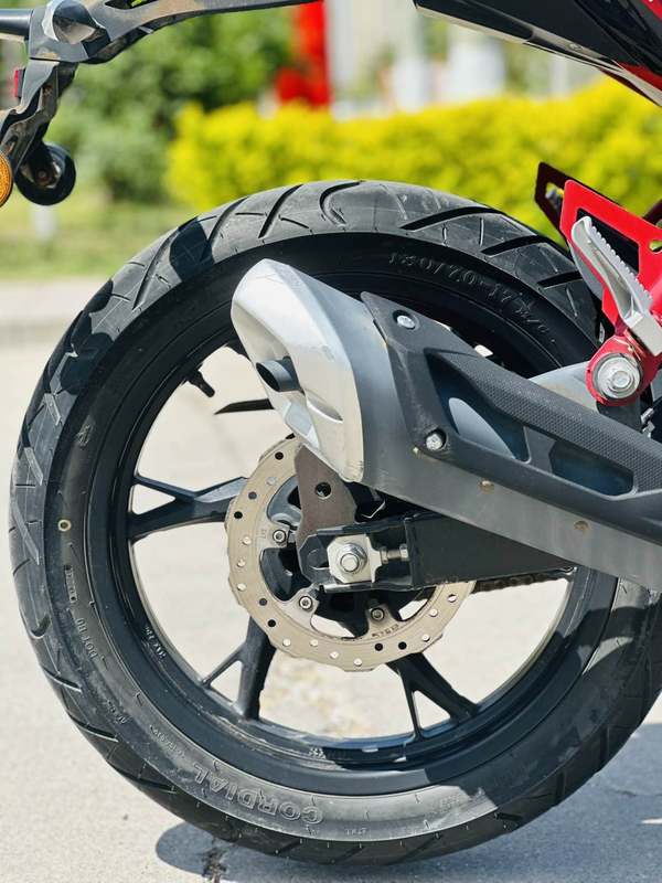 二手贝纳利红宝龙 TNT150i