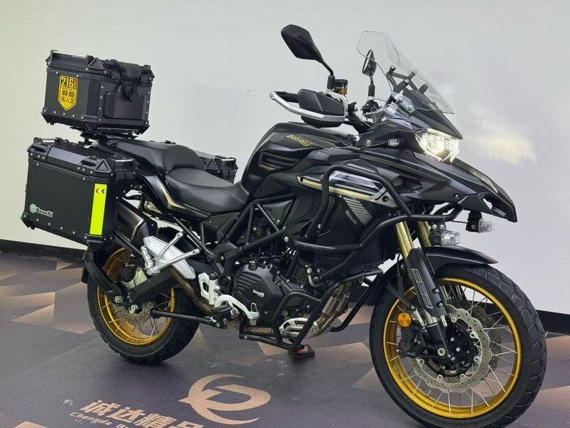 二手贝纳利TRK552