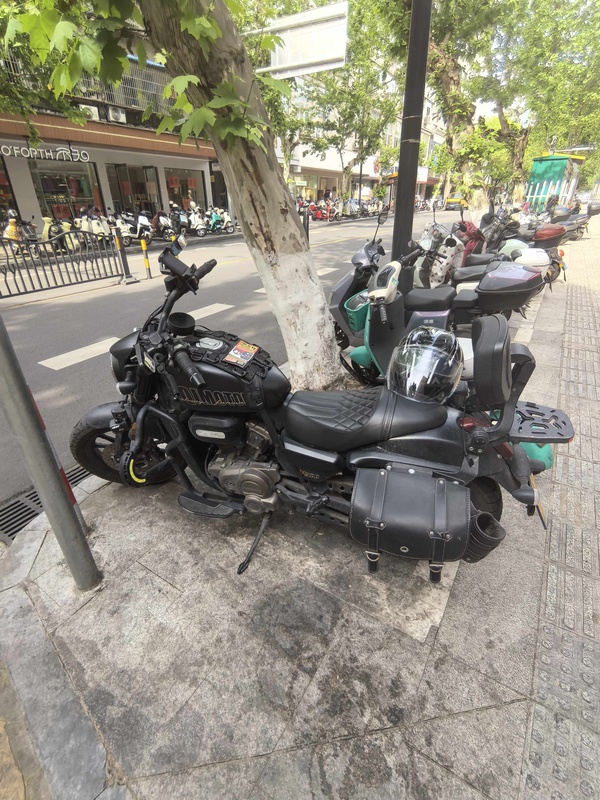 二手QJMOTOR闪300