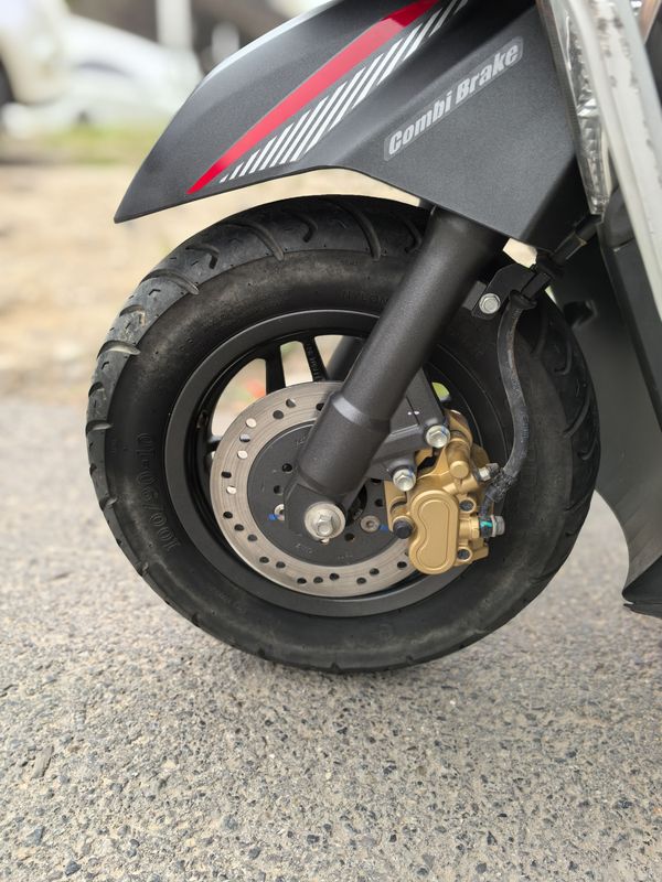 二手新大洲本田裂行 RX125Fi