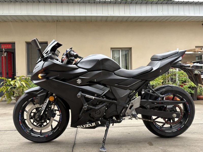 二手豪爵铃木GSX250R