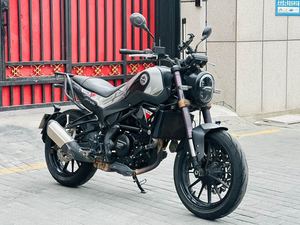 二手贝纳利幼狮 Leoncino 250