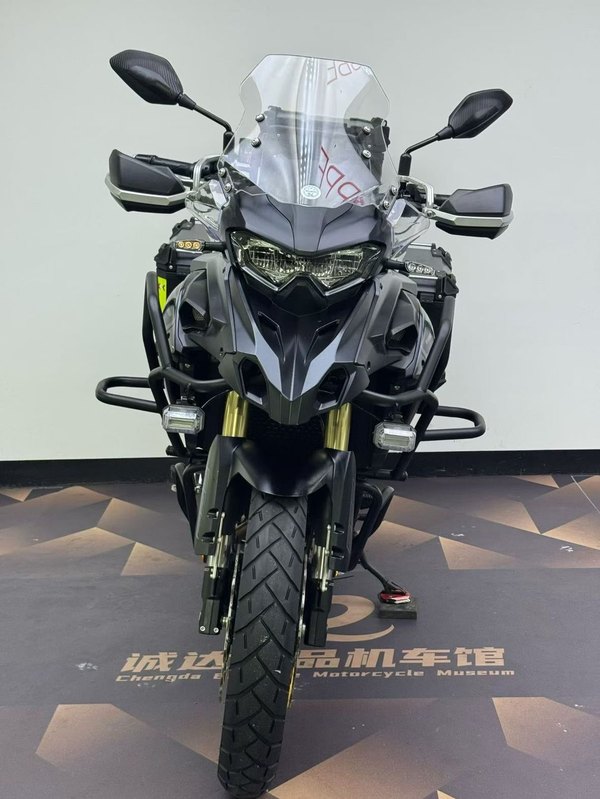 二手贝纳利TRK552