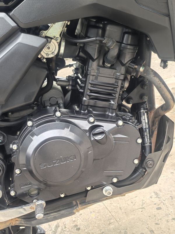 二手豪爵铃木DL250