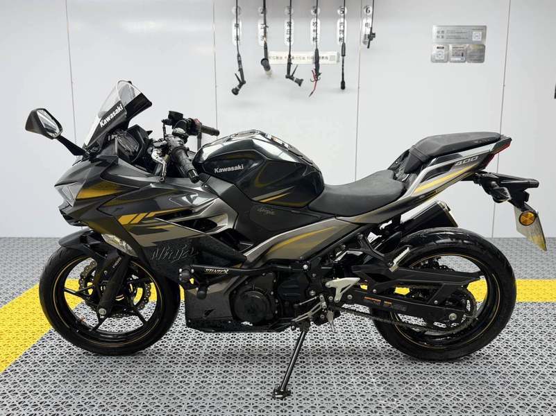 二手川崎Ninja 400
