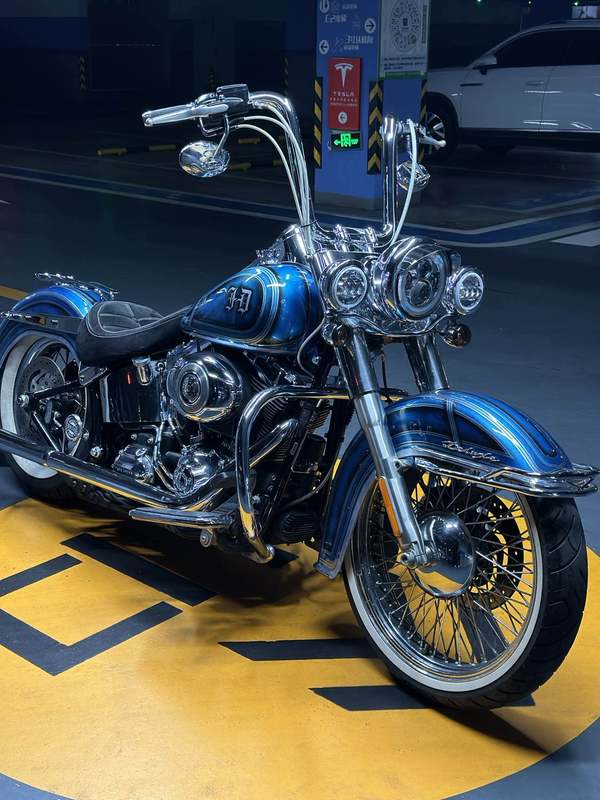二手哈雷戴维森豪雅软尾Softail Deluxe