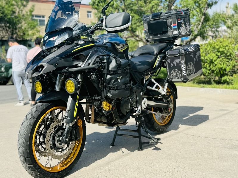 二手贝纳利金鹏 TRK502