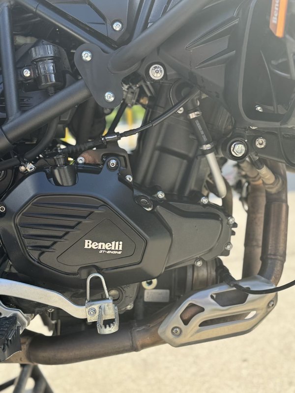 二手贝纳利金鹏 TRK502