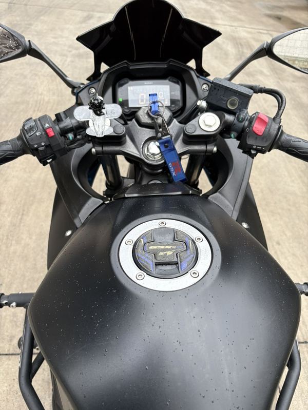 二手豪爵铃木GSX250R