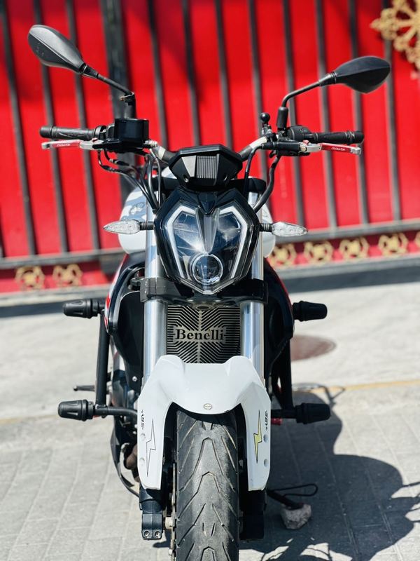 二手贝纳利蓝宝龙 BN302S