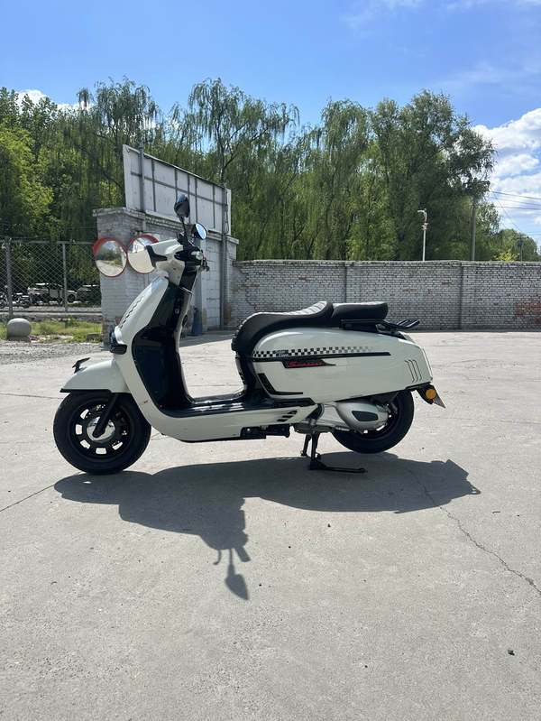 二手维多利亚Sixties 250Si