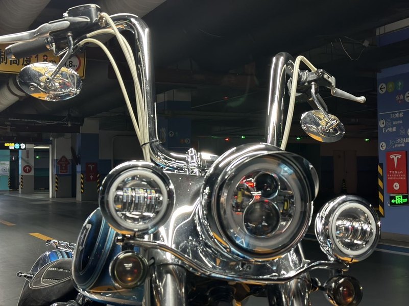 二手哈雷戴维森豪雅软尾Softail Deluxe