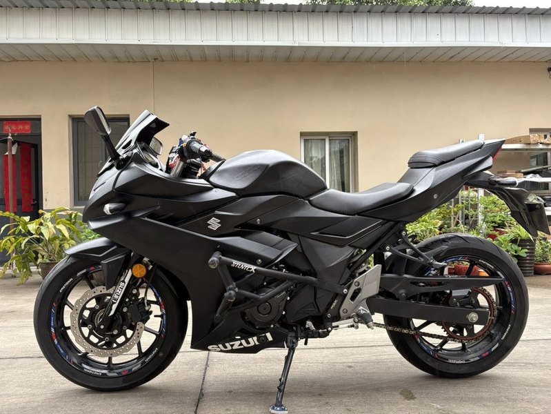 二手豪爵铃木GSX250R