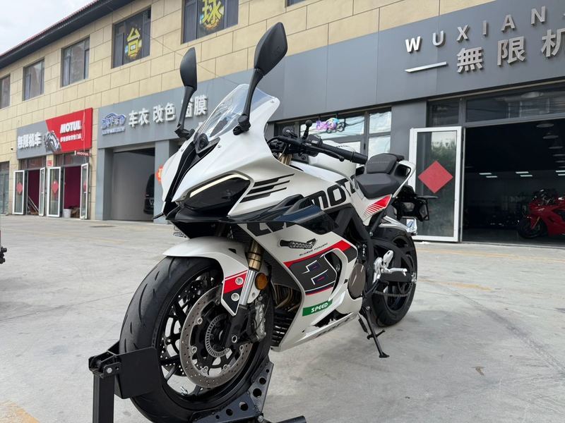 二手QJMOTOR赛800
