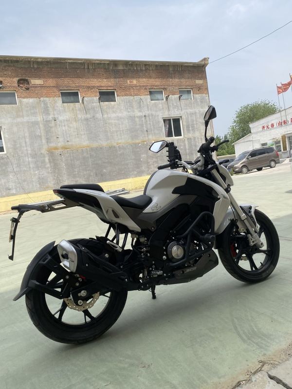 二手贝纳利小迅龙 BN150S