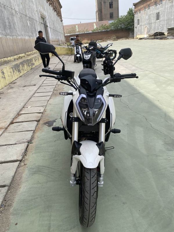 二手贝纳利小迅龙 BN150S