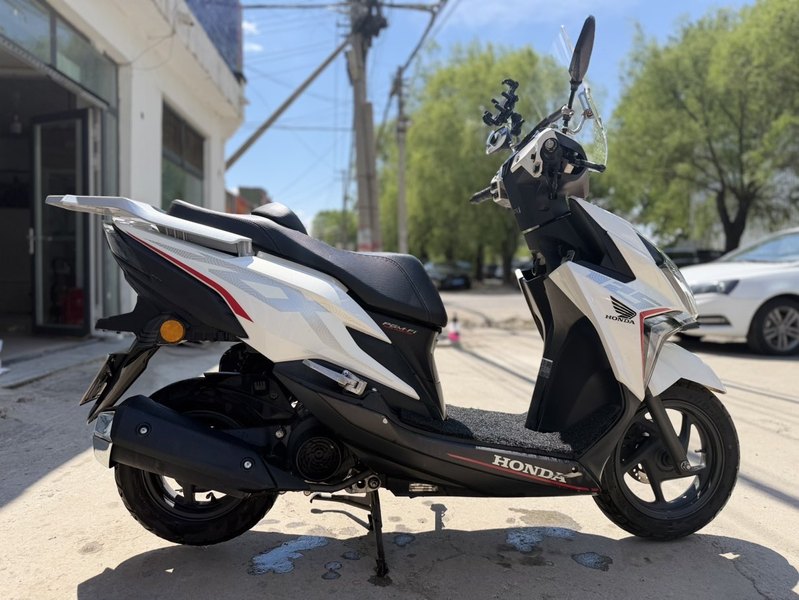 二手新大洲本田裂行 RX125Fi