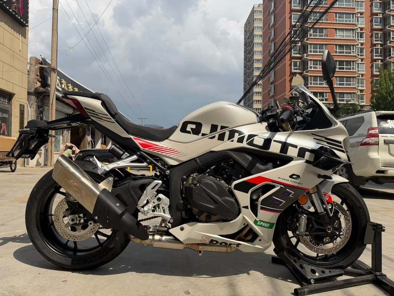 二手QJMOTOR赛800