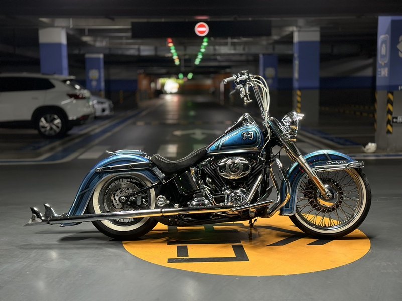 二手哈雷戴维森豪雅软尾Softail Deluxe