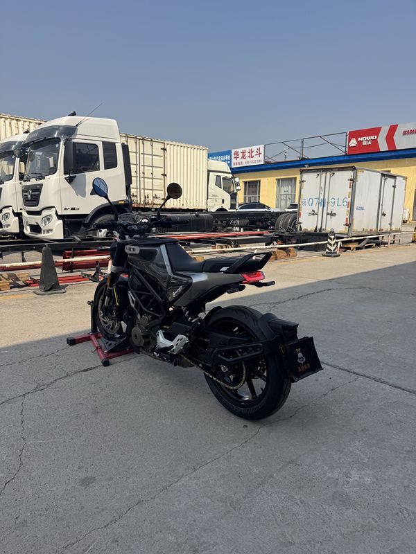 二手HUSQVARNA黑箭 401