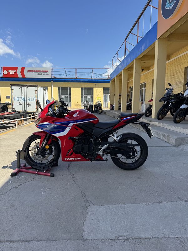 二手本田CBR400R