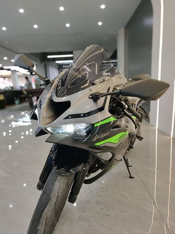 二手川崎Ninja ZX-6R 
