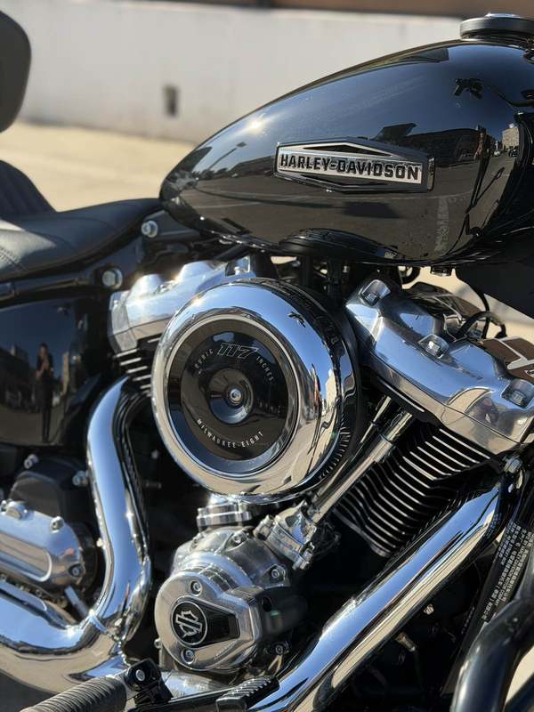 二手哈雷戴维森街霸 Street Bob