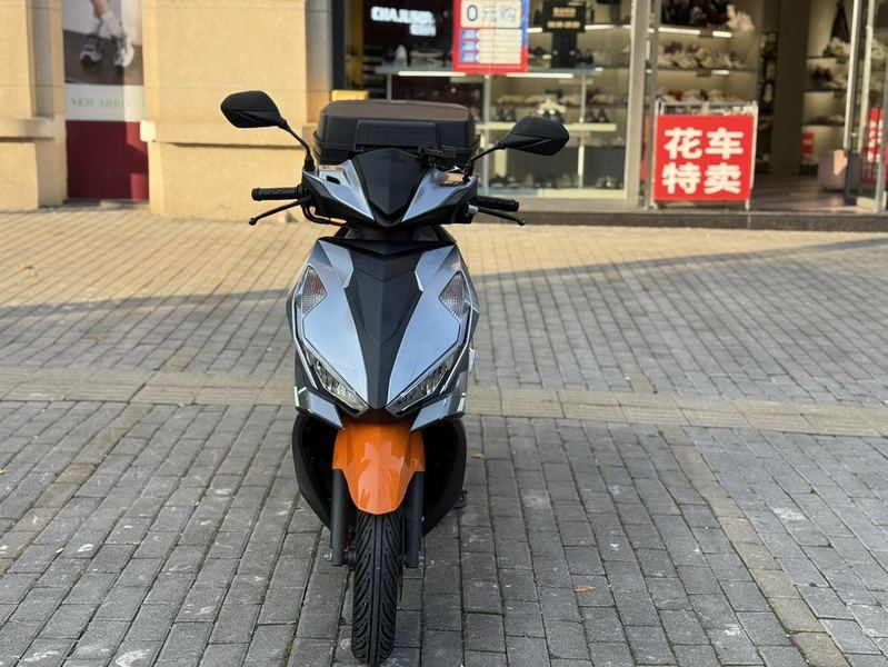 二手五羊本田NX125