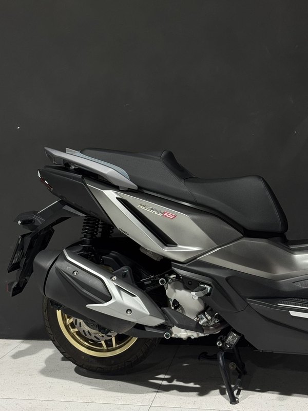 二手三阳哈士奇 Husky ADV300