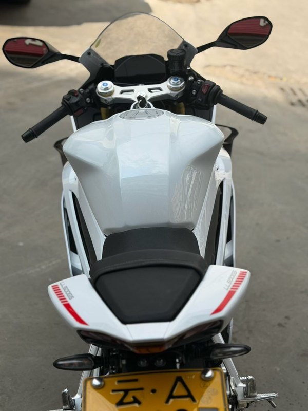 二手张雪机车500RR