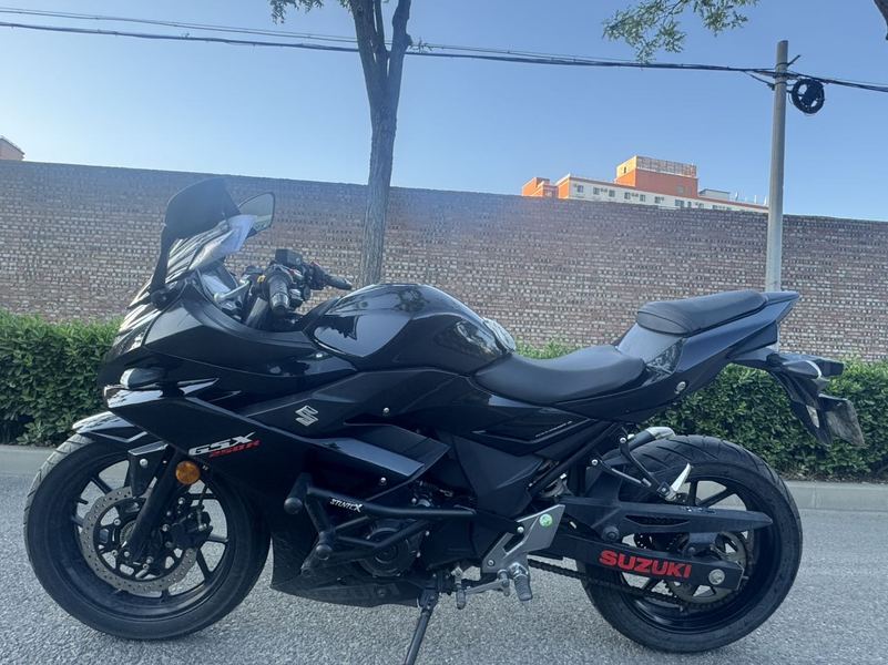 二手豪爵铃木GSX250R