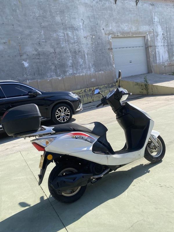 二手五羊本田Spacy 睿御110 