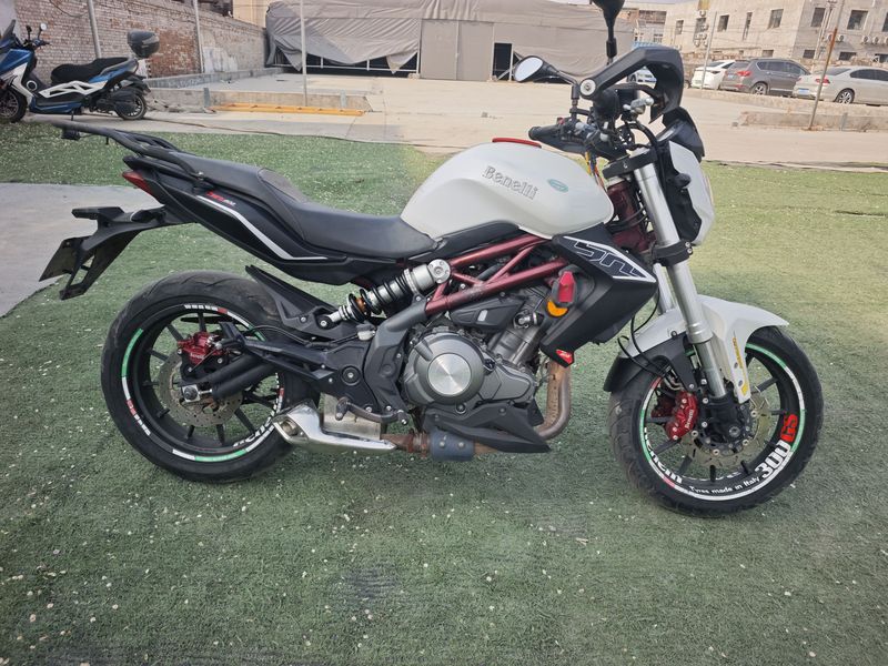 二手贝纳利蓝宝龙 BN302S