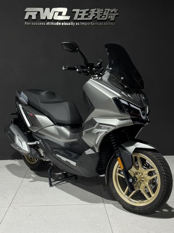 二手三阳哈士奇 Husky ADV300