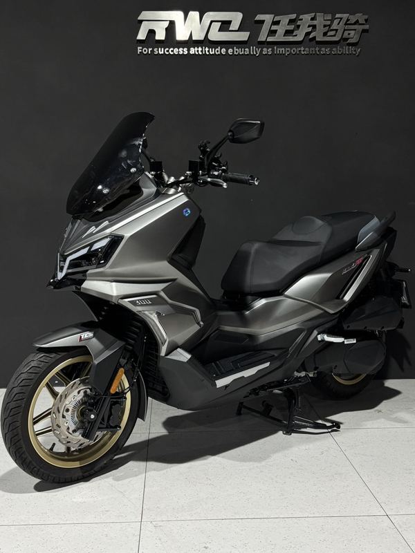 二手三阳哈士奇 Husky ADV300