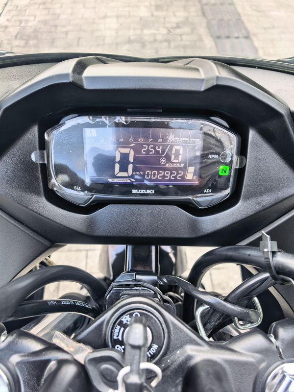 二手济南铃木极客飒 Gixxer 155