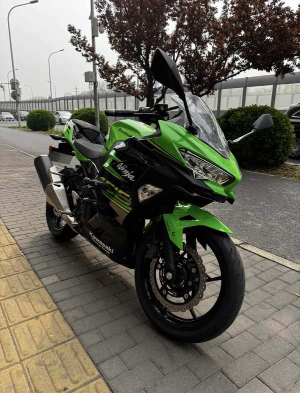 二手川崎Ninja 400