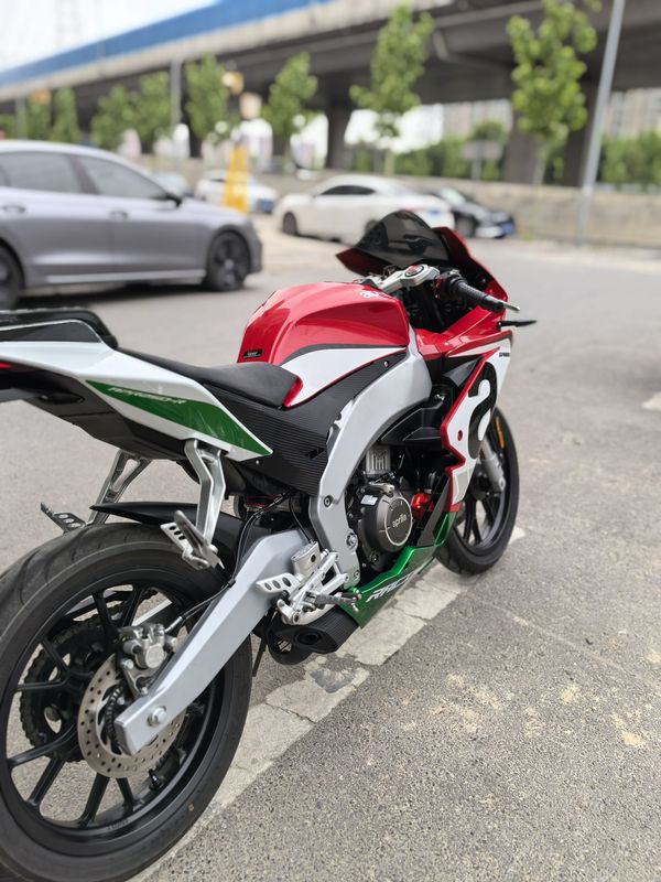 二手宗申阿普利亚GPR250R