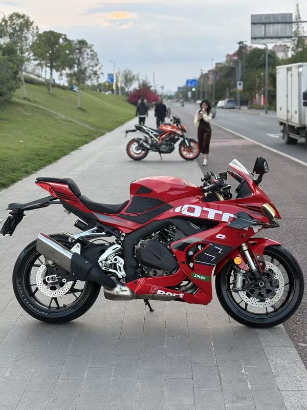 二手QJMOTOR赛800