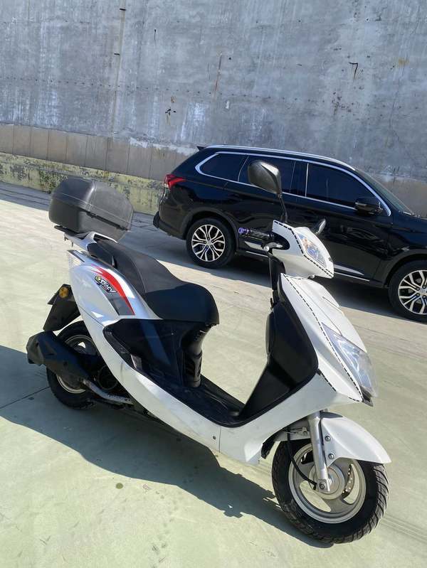 二手五羊本田Spacy 睿御110 