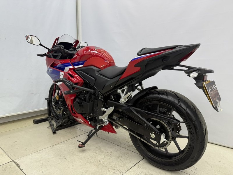 二手本田CBR400R