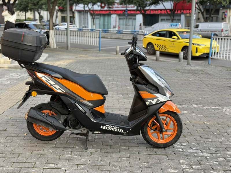二手五羊本田NX125