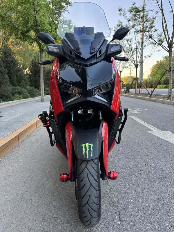 二手雅马哈XMAX