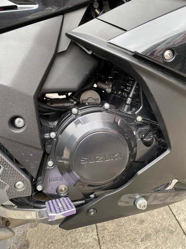 二手豪爵铃木GSX250R